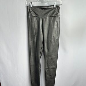 Suzy Silver Leggings Women’s Size S New With Tags Metallic Stretch
